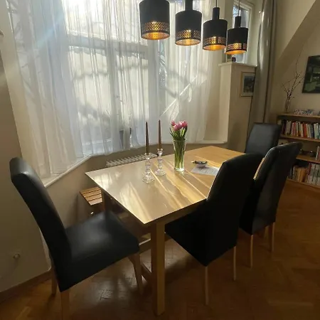Apartment Dachgeschosswohnung Mit Zwei Schlafzimmern